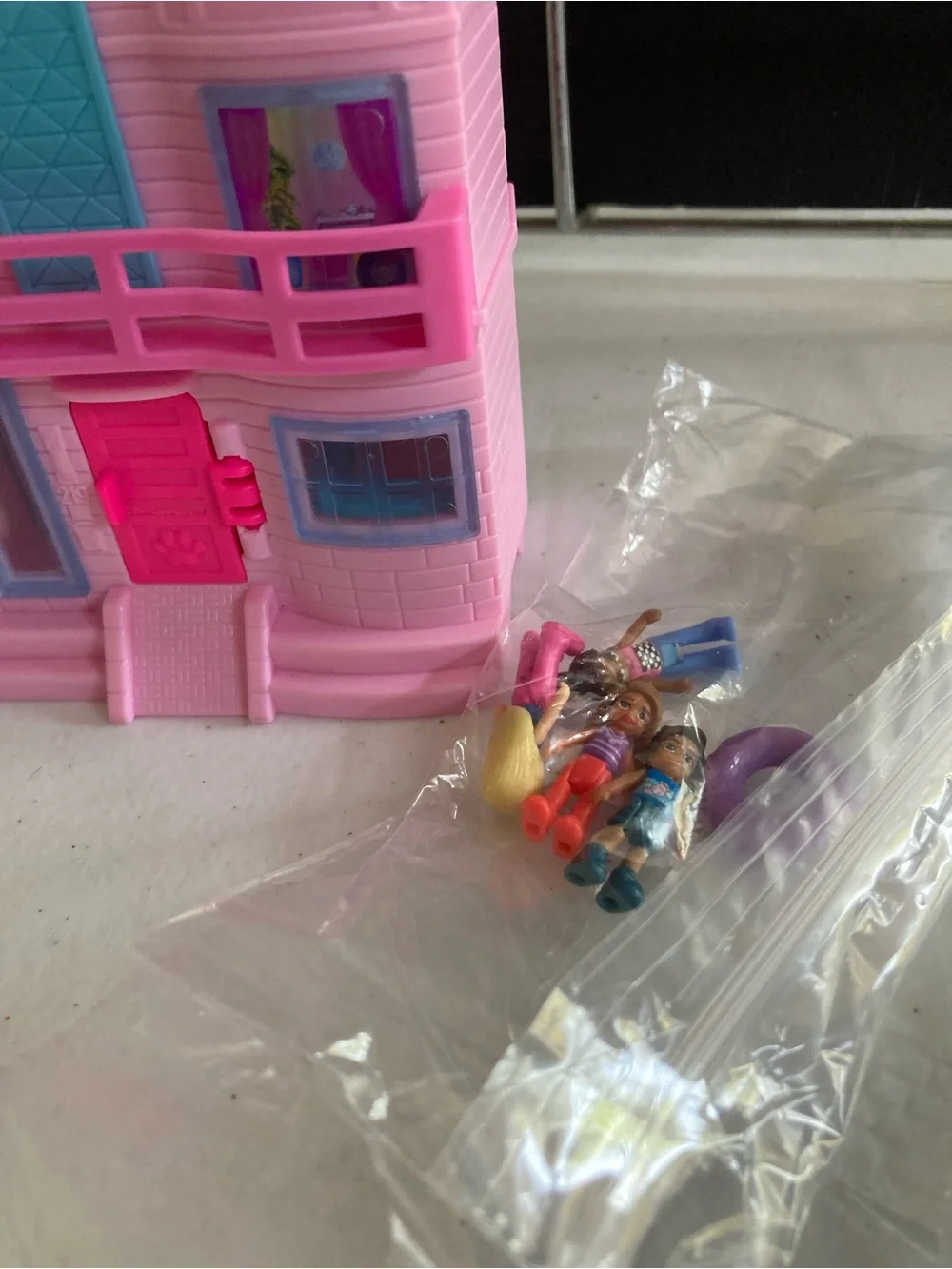Poly Pocket Barbie Dream House Mini Playset Compact Dollhouse - Pink Mattel